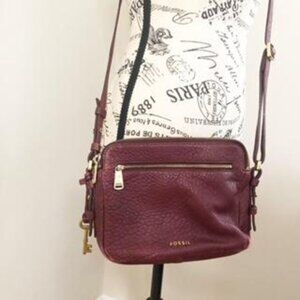Fossil Burgundy Small Cross Body Purse Pre-Owned.